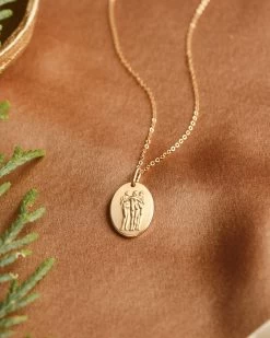 Three Graces Necklace -Gldn Shop 2022 gldn 13371 Edit