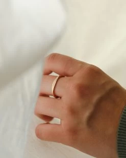 Olive Branch Signet -Gldn Shop 2022 gldn model vday 14888