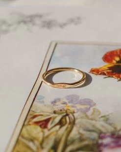 Floral Micro Signet -Gldn Shop 2023 02 gldn 17522 Edit Edit