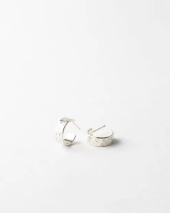 Mini Wildflower Hoops -Gldn Shop 2023 gldn 16122 Edit 2