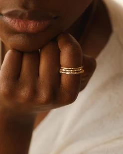 Grace White Sapphire Ring -Gldn Shop 2024 helene diamonds6263 da202e02 58c9 4888 b9d1 2254d91edadf