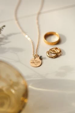 Solid Gold Flora Gemstone Necklace 17 Solid Gold Flora Gemstone Necklace -Gldn Shop 2024 spring 7277 min ef6b39a2 3797 4c4a a6fa 9c1ccff60ece