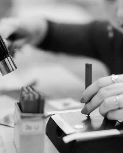 Hand Gestures Link Necklace -Gldn Shop BW makermonday gift guide 19111300242