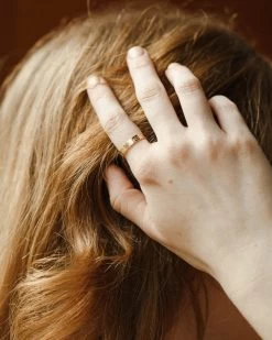 Flora Meuse Band - 14k Solid Gold -Gldn Shop Bridal2022Model6231 78274623 1dd2 490c 9298 ba5c0a04bb07