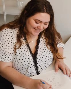 Curve Necklace -Gldn Shop CurveFemaleFormNecklace 6