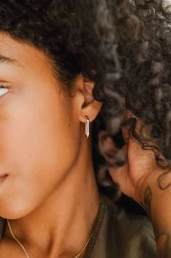 Cecelia Hoops -Gldn Shop DSCF6338