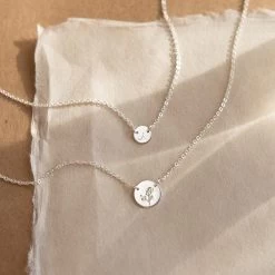 Small Flora Link Necklace -Gldn Shop DaintyFlowerNecklace 4