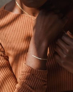 Maia Gemstone Bracelet -Gldn Shop DaintyGemstoneRowBracelet 14