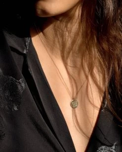 Feministe Necklace -Gldn Shop FeministNecklace PLPHover