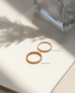 Clara Ring -Gldn Shop Frame502 dc59d4b3 35a7 4860 8bbf 8ec31578af95