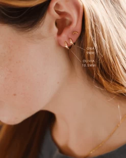 Ona Huggie Hoops -Gldn Shop Frame681