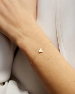 Frankie Heart Bracelet -Gldn Shop FrankieDaintyHeartBracelet 3