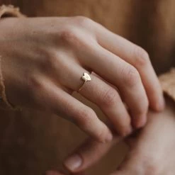 Frankie Heart Ring -Gldn Shop FrankieInitialHeartRing Hover