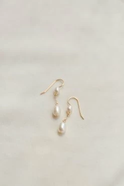 Deux Pearl Drop Earrings -Gldn Shop GLD 0619 min