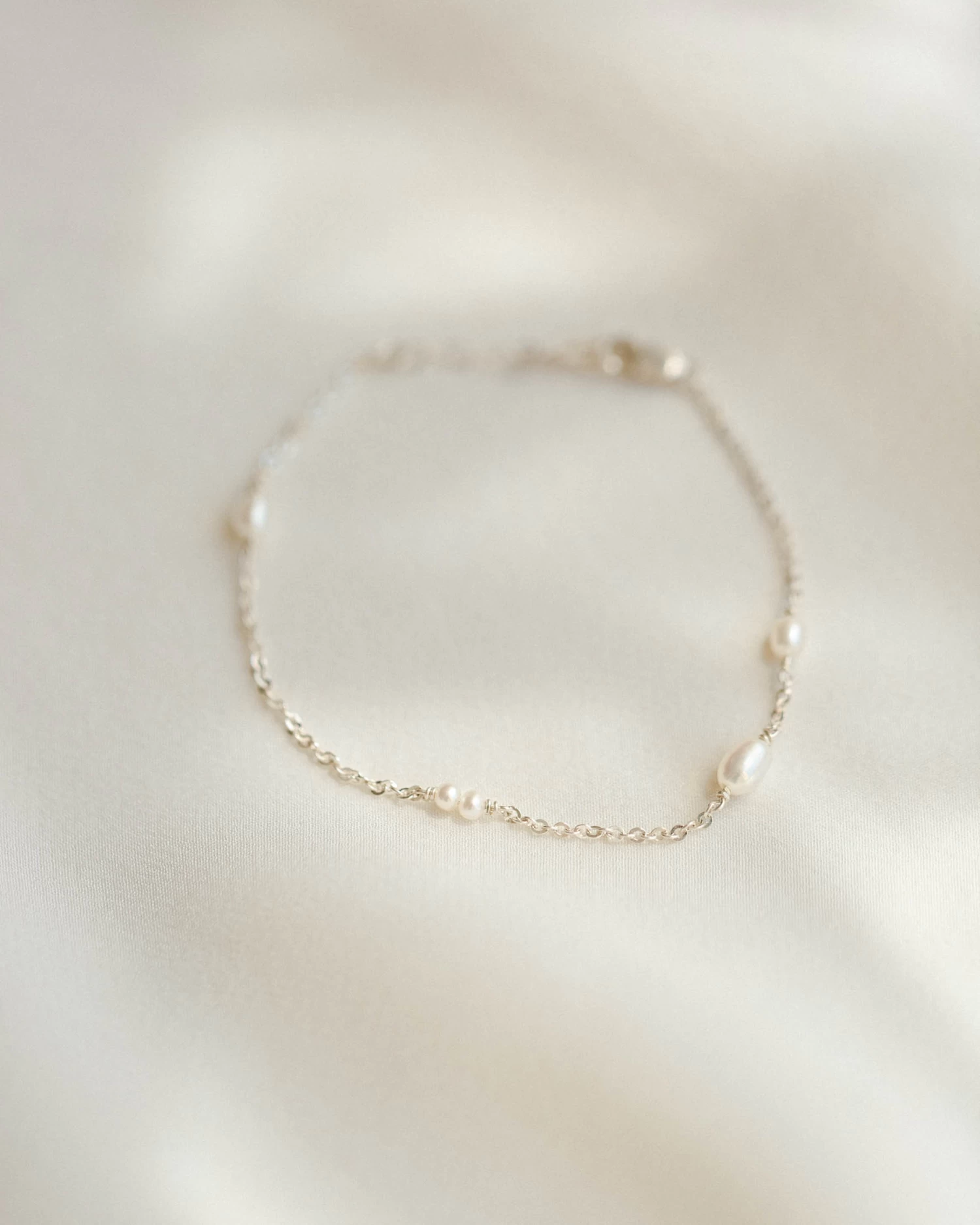 Floating Pearl Bracelet 6 Floating Pearl Bracelet - Image 4
