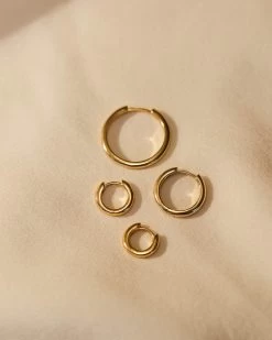 Olivia Huggie Hoops -Gldn Shop GLD 7626