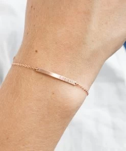 Getty Bar Bracelet -Gldn Shop GettyNameBarBracelet 2