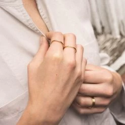 Kenai Ring -Gldn Shop KenaiMinimalStackingRing 4