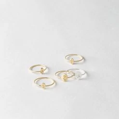 Kiki Oval Ring -Gldn Shop KikiDaintyInitialRing 3