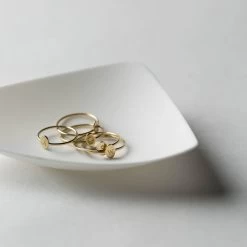 Kiki Oval Ring -Gldn Shop KikiDaintyInitialRing 4