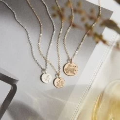 Flora Necklace -Gldn Shop SimpleFloralFlowerNecklace 5