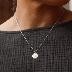 Flora Necklace -Gldn Shop SimpleFloralFlowerNecklace 7