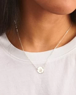 Flora Link Necklace 19 Flora Link Necklace -Gldn Shop SimpleGoldSunflowerNecklace PLPHover