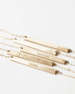 Getty Necklace -Gldn Shop SmallNameBarNecklace Gold Smooth PLP PDPMain