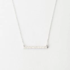 Getty Necklace -Gldn Shop SmallNameBarNecklace Silver Hammered PDPMain