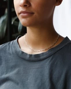 Bold Paperclip Chain 13 Bold Paperclip Chain -Gldn Shop bold 2020 09 21 GLDN Bella0930