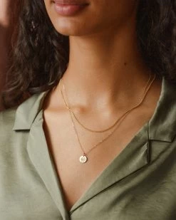 Birth Flower Necklace -Gldn Shop camelia 2022 GLDN Holiday 13711