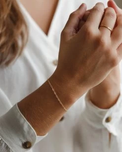 Mini Paperclip Chain Bracelet -Gldn Shop dainty GLD 7090