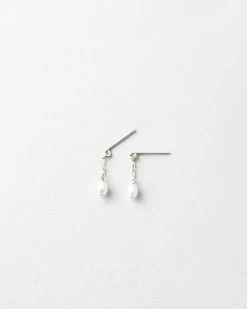 Pearl Droplet Earrings -Gldn Shop earrings pearl drop 1841 Edit
