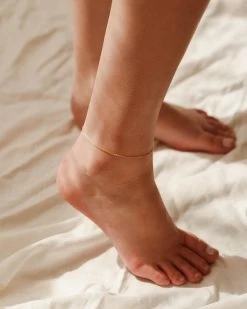 Minimal Cable Chain Anklet -Gldn Shop emily gldn 12685