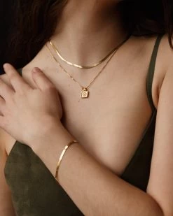 Enneagram Type Nine Necklace -Gldn Shop ennegram vday 4894 min