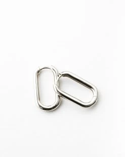 Cecelia Hoops -Gldn Shop gldn earrings 12829 2 min