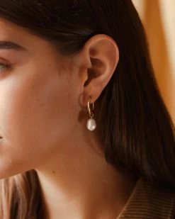 Kana Earrings 15 Kana Earrings -Gldn Shop gldn holiday 2023 4061 min