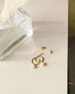 Sia Pearl Huggie Hoops -Gldn Shop gldn jewelry 9150