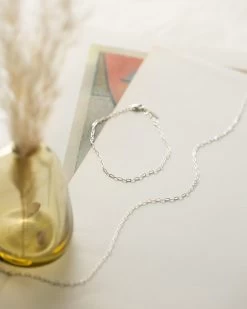 Mini Paperclip Chain Bracelet -Gldn Shop mini paperclip chain gldn 2920