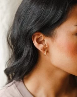 Agnes Hoops -Gldn Shop model 10408