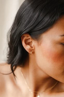 Elle Hoops 15 Elle Hoops -Gldn Shop model 10716