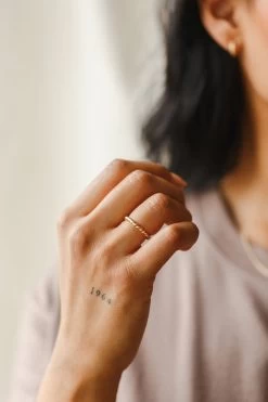 Agnes Ring -Gldn Shop model ring 10343