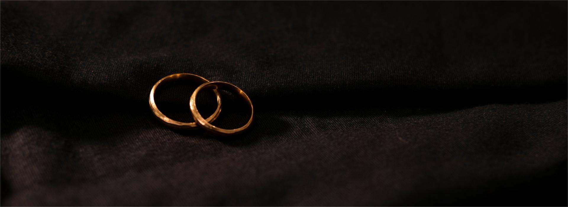 Gldn Shop -Gldn Shop nima izadi qVI9kACTvVY unsplash