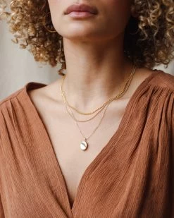 Oval Locket Necklace -Gldn Shop oval locket 3263