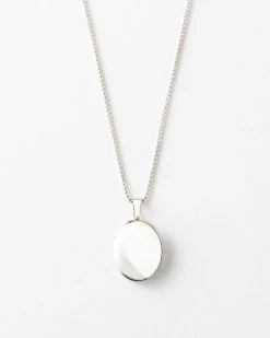 Oval Locket Necklace -Gldn Shop oval locket 3845 2