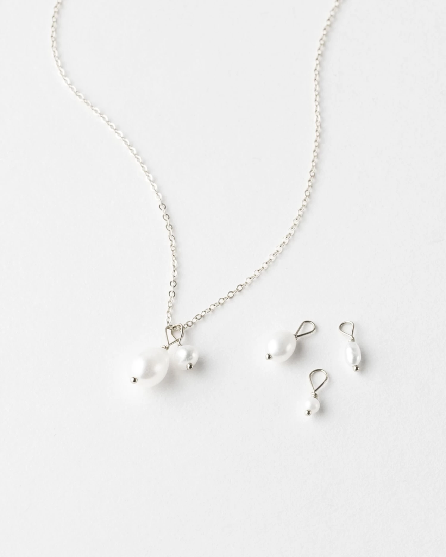 Mae Pearl Charm Necklace Kit 4 Mae Pearl Charm Necklace Kit - Image 2