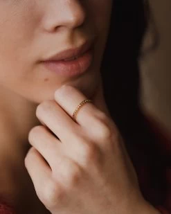 Poet's Garden Gradient Ring -Gldn Shop poet garden model 7418