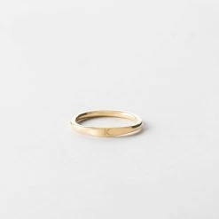 Slim Signet Ring -Gldn Shop slim signet 2